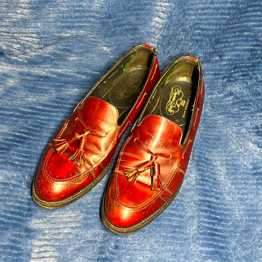 Men’s size 9 B Florsheim Leather Loafers